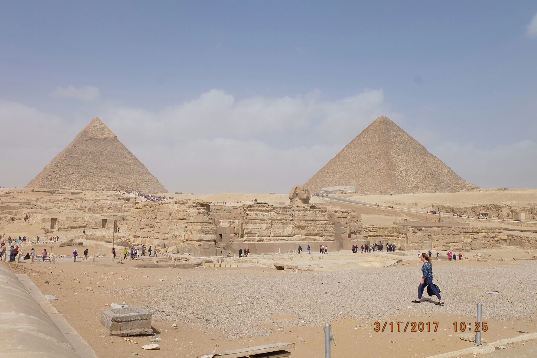 埃及金字塔电灯_一款游戏埃及金字塔里然后用灯塔通关的游戏_埃及的金字塔怎么进城