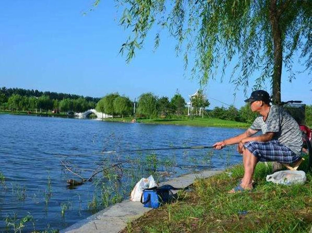 夏季海竿钓鱼技巧_钓鱼夏季技巧海竿图片_钓鱼夏季技巧海竿视频