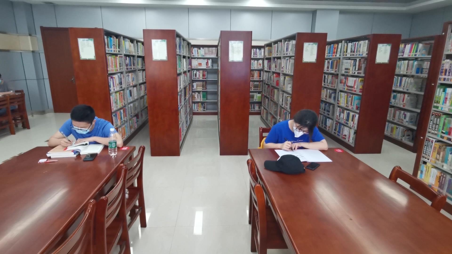 北京市最重要的知识中心，我是一位资深图书馆员