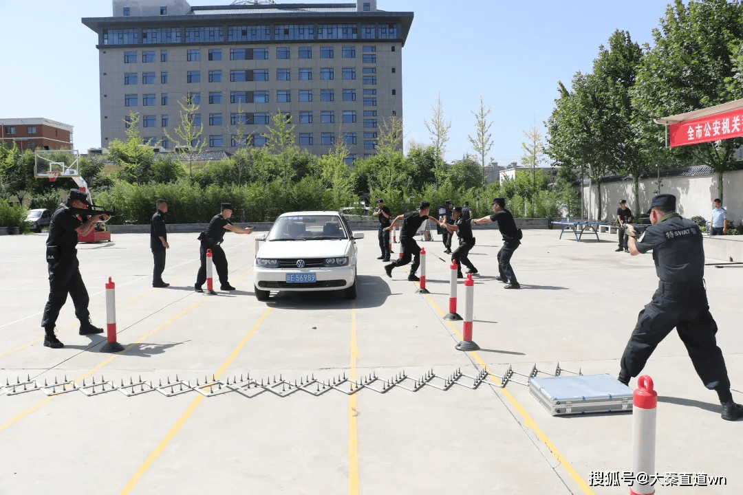 模拟警察2013_模拟警察2013手游下载_模拟警察2013手机游戏