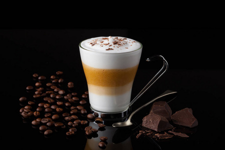 摩卡咖啡：口感浓情，外观奢华，品味独特