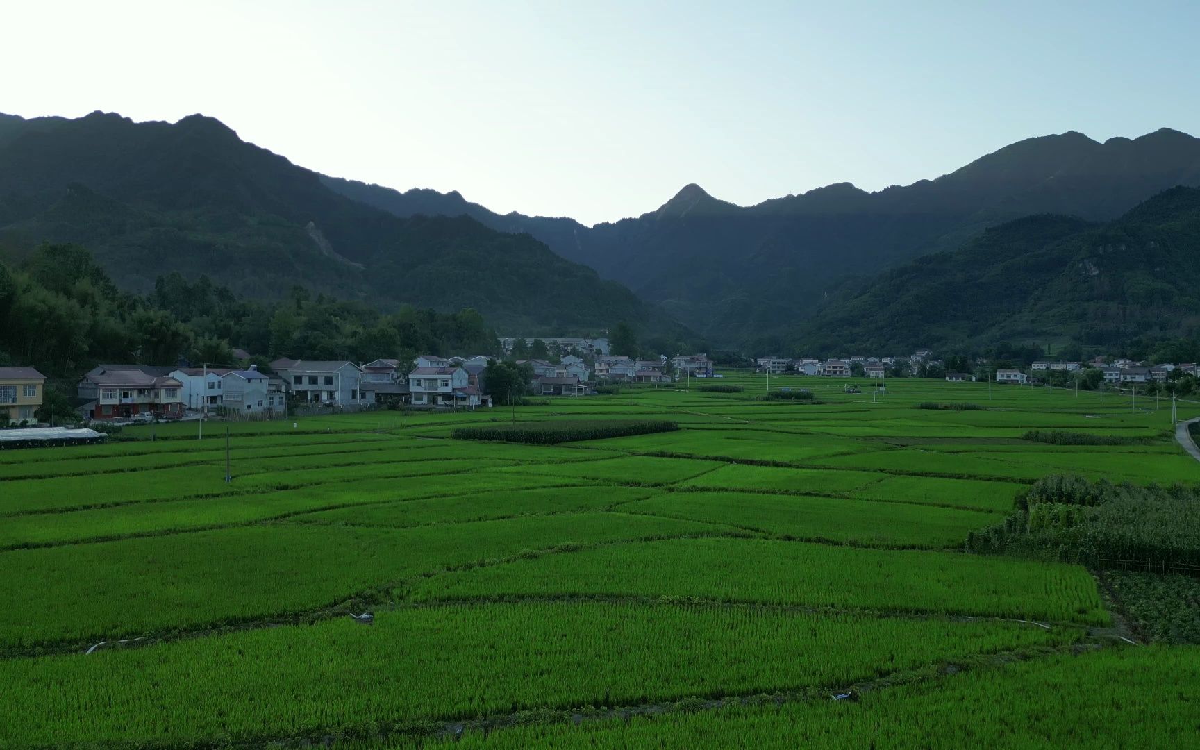奥帕拉拉水公园官网_水桥帕露西_奥帕拉拉水公园攻略